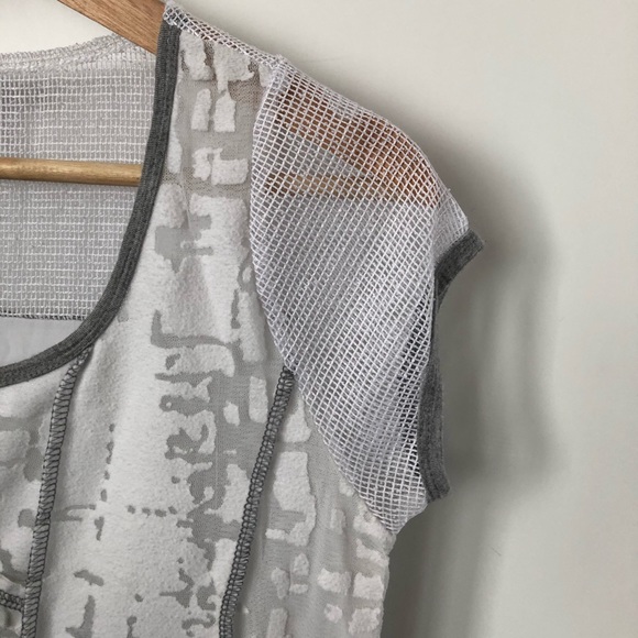 Funky Grey and White Shirt - Picture 6 of 6